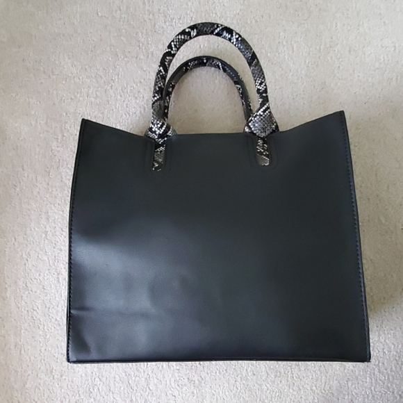 Black handbag with snake print handles - Picture 3 of 8